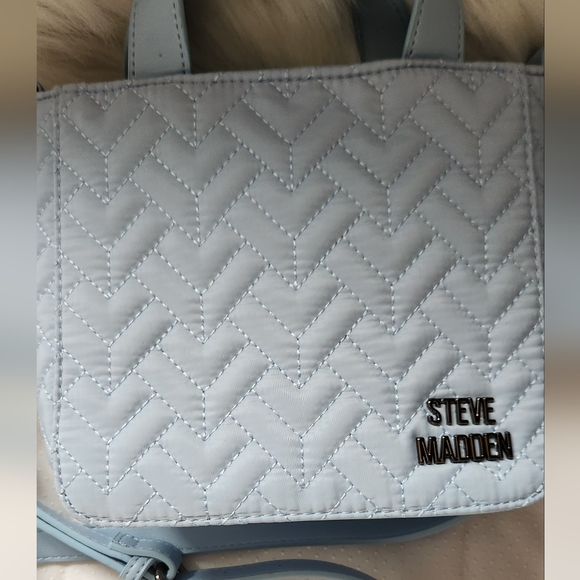 Steve Madden Quilt Handbag. Blue. - Picture 7 of 16